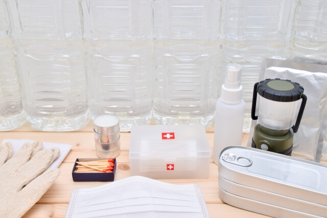 帰宅困難者対策条例などで求められる基本物品